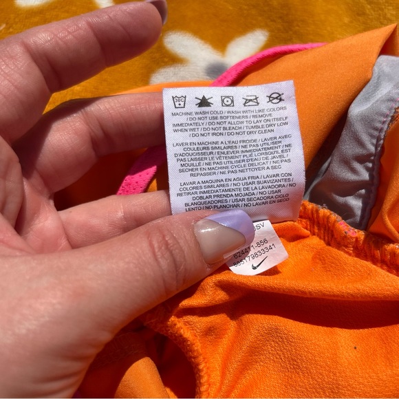 Girls' Nike Tempo Running Shorts Orange and Pink Athletic Shorts Size XL Elastic - Picture 9 of 10